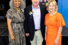 Honorees-Dr.-Harriet-Moore-and-Jack-Cox-with-co-emcee-Lisa-Carlton